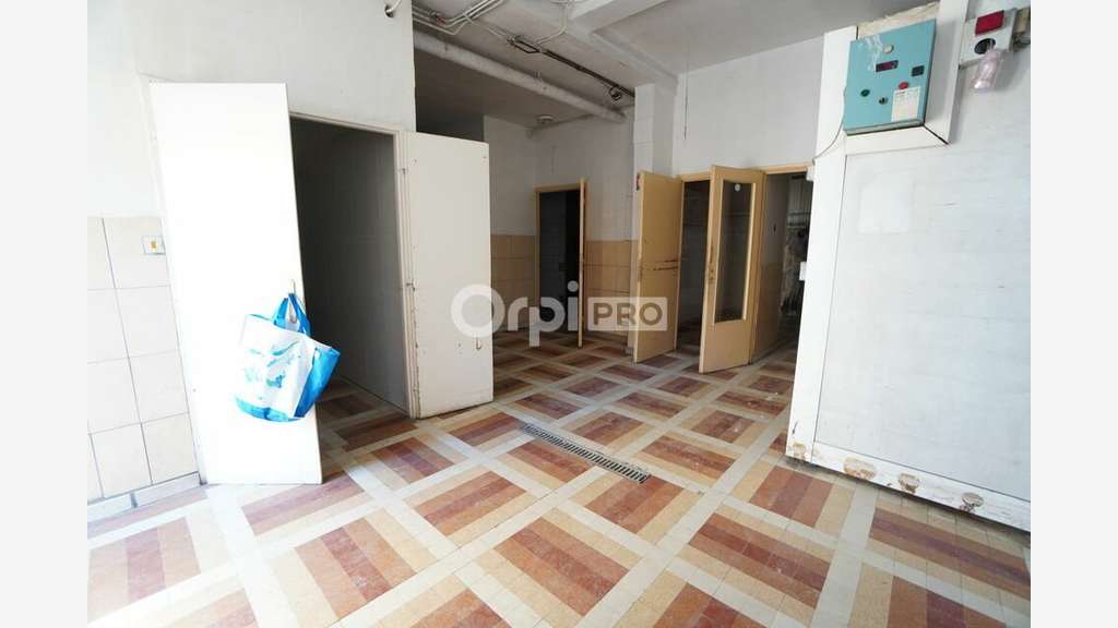 A louer local commercial de 150m² en centre Dijon