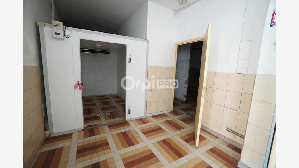 A louer local commercial de 150m² en centre Dijon