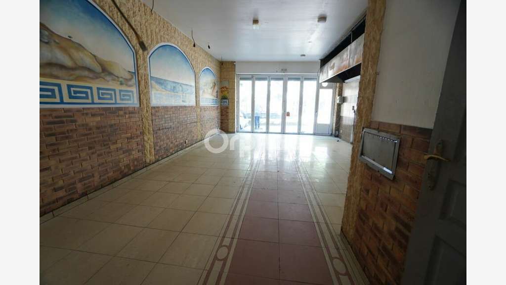 A louer local commercial de 150m² en centre Dijon