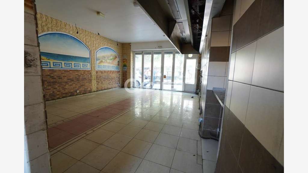 A louer local commercial de 150m² en centre Dijon