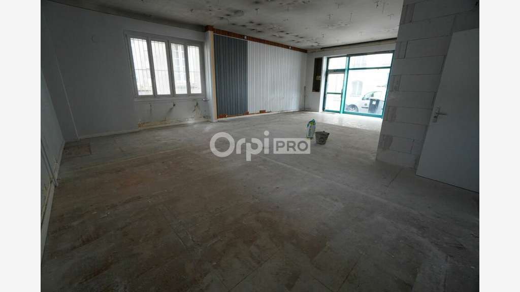 A louer local commercial 70m² à Dijon proche gare