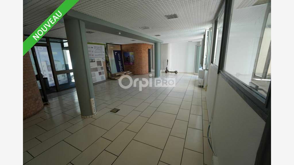 A louer local commercial bureaux de 93m² à Dijon