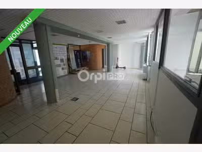Local commercial de 93M2