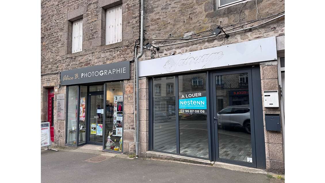 Local 33m² à louer axe très passant Dinan centre