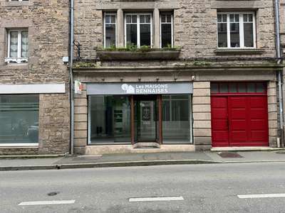 A louer local commercial 55m² à Dinan centre  