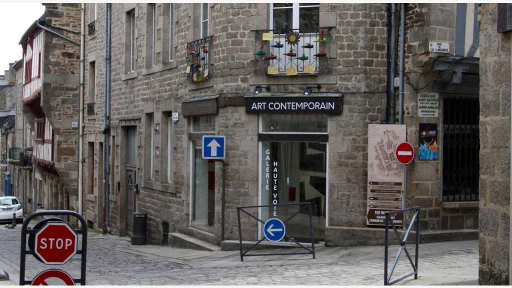 A louer local commercial de 25m² à Dinan centre