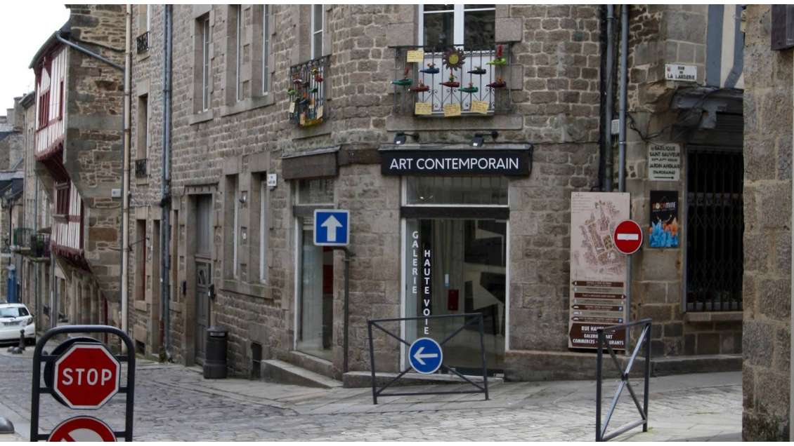 A louer local commercial de 25m² à Dinan centre
