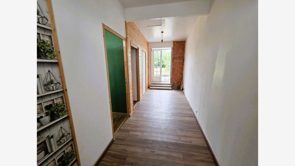 Loue local 73m² à Dolus d'Oléron (17) emplac N°1