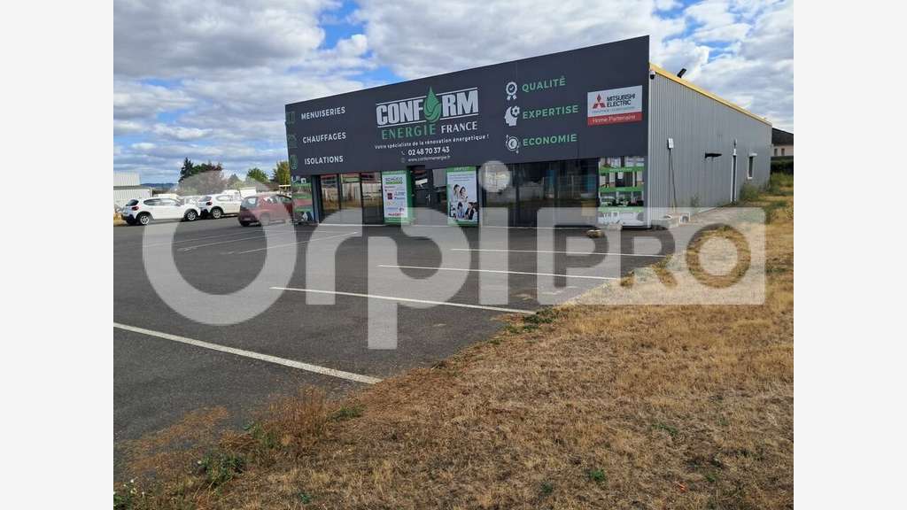 A louer local commercial 525m² empl N° 1 Domerat