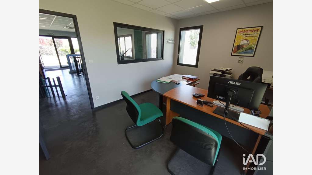 A louer local d'activité 282m² à Dompierre-sur-Mer