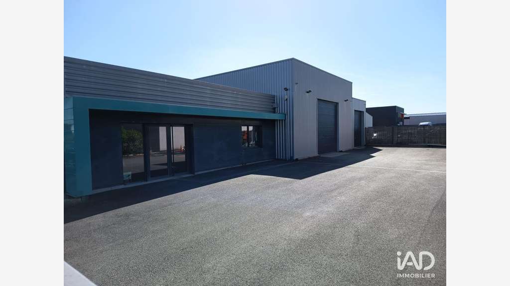A louer local d'activité 282m² à Dompierre-sur-Mer