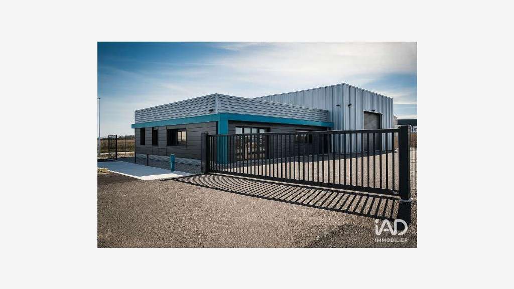 A louer local d'activité 282m² à Dompierre-sur-Mer