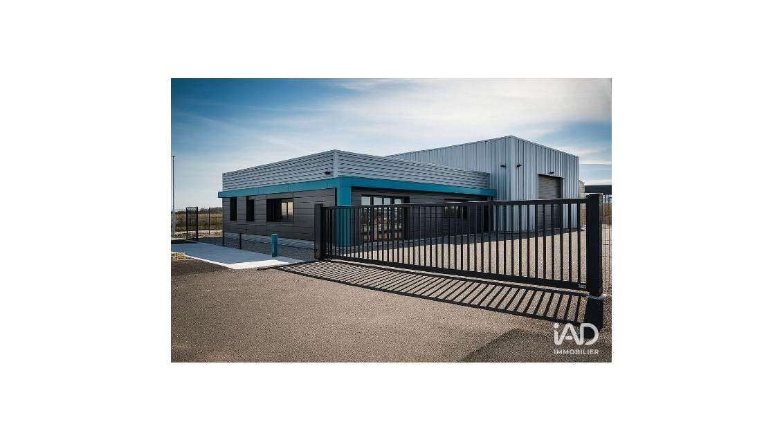 A louer local d'activité 282m² à Dompierre-sur-Mer