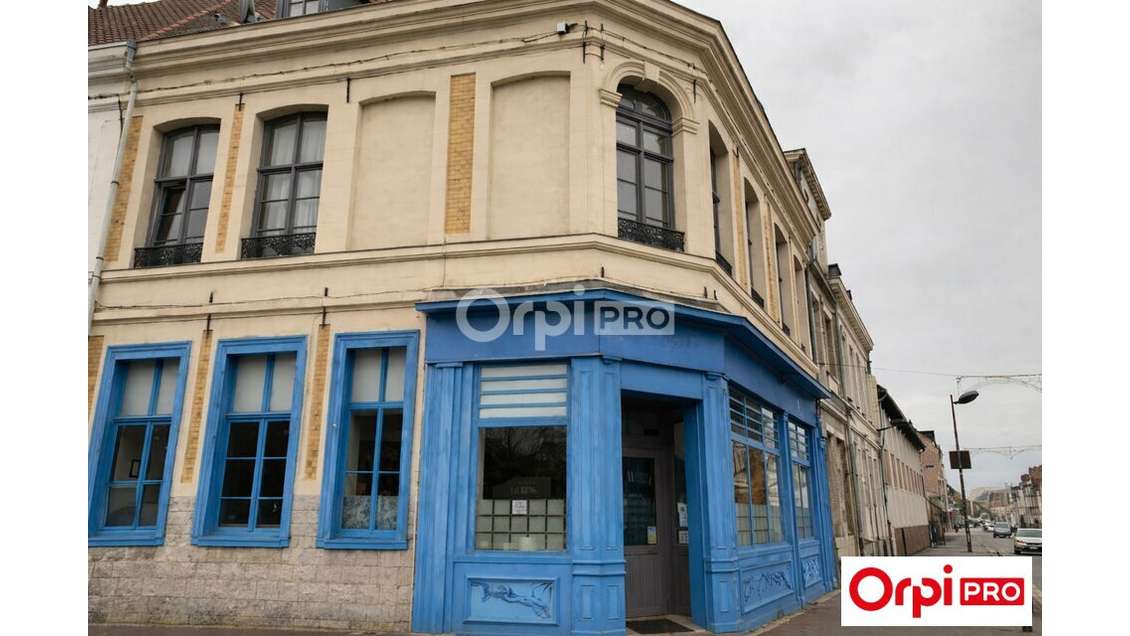 A louer local 80m² excellente visibilité à Douai 