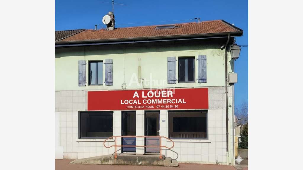 DOUVAINE - LOCAL COMMERCIAL à louer