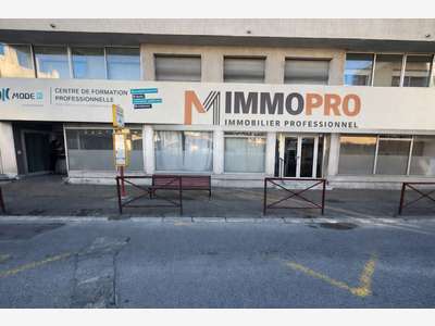 Local 221m² + 100m² en sous sol Draguignan