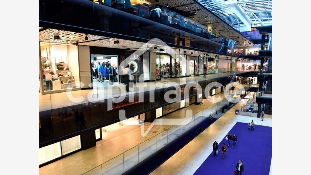 Local pro commercial à louer 80m² Draguignan (83)