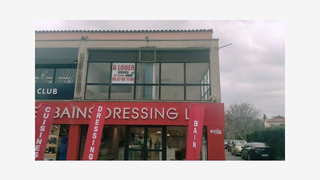 Local pro commercial à louer 80m² Draguignan (83)