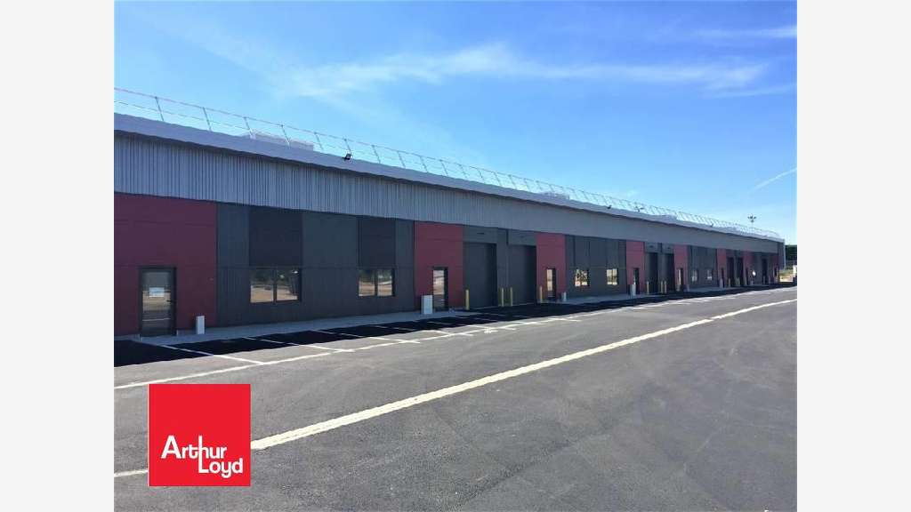 A louer cellule d'activités mixtes 209m² à Dreux
