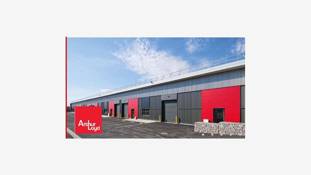 A louer local d'activités 1398m² à Dreux Nord 