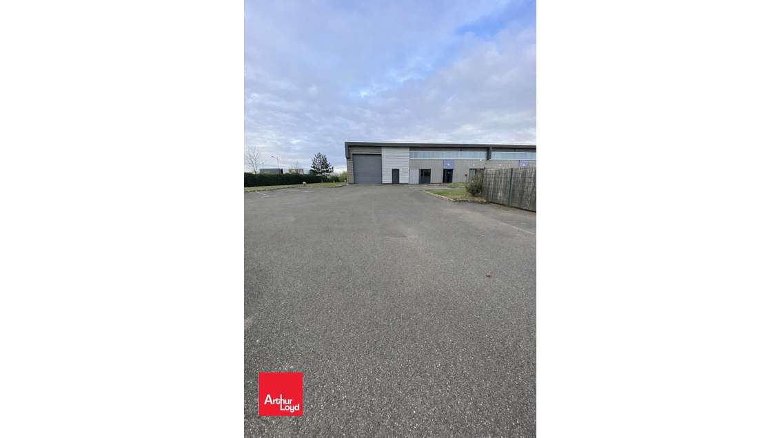 A louer cellule d'activité 469m² ZA Nord de Dreux