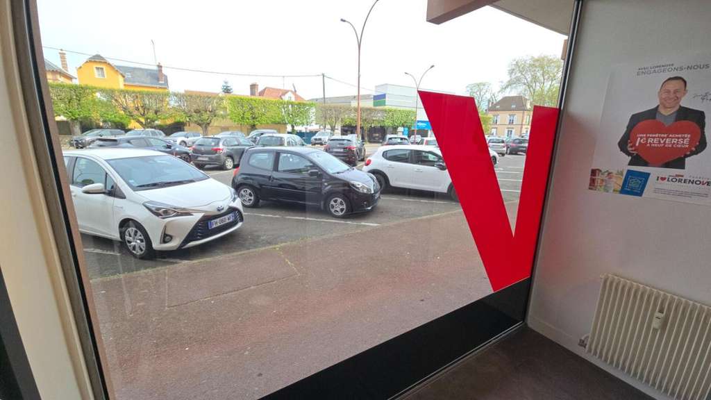A louer local commercial 82m² à Dreux centre