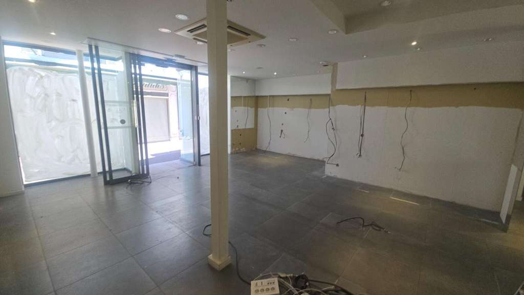 28100 DREUX - LOCATION LOCAL COMMERCIAL 67 M² ,