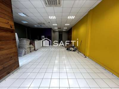 A louer local commercial 156m² Z.I Champigny