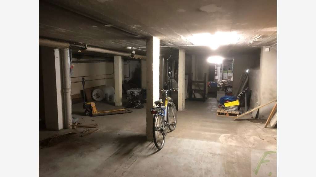 Local commerciaux 687m² en RDC à Échirolles