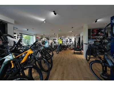 Location Locaux commerciaux - Boutiques à Écully