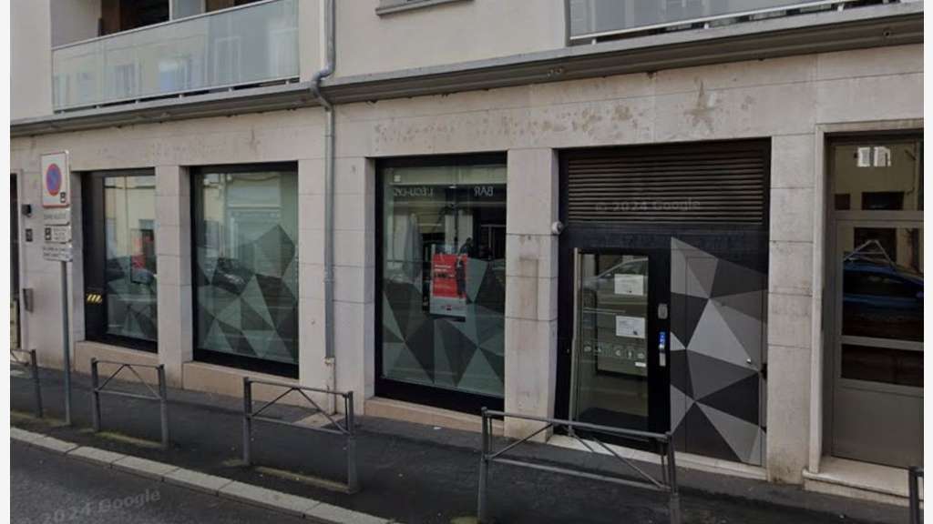 Local commercial à louer de 127m² à Ecully
