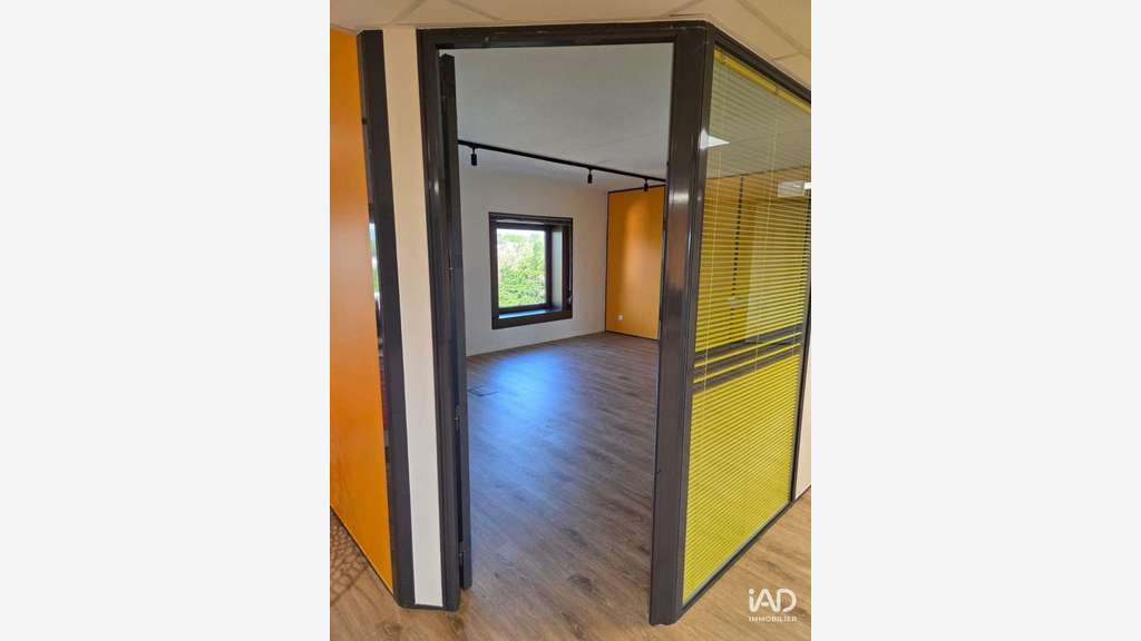 A louer local médical 22m² à Écully Parc Européen
