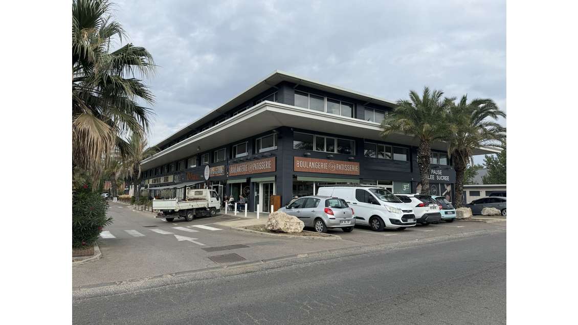 A louer local commercial 35m² Éguilles ZAC Lagon