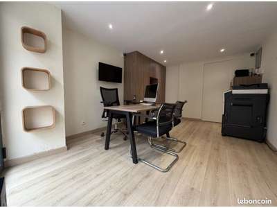 Location Locaux commerciaux - Boutiques à Éguilles