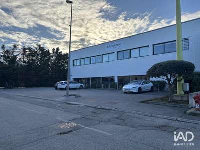 Location Locaux commerciaux - Boutiques à Éguilles