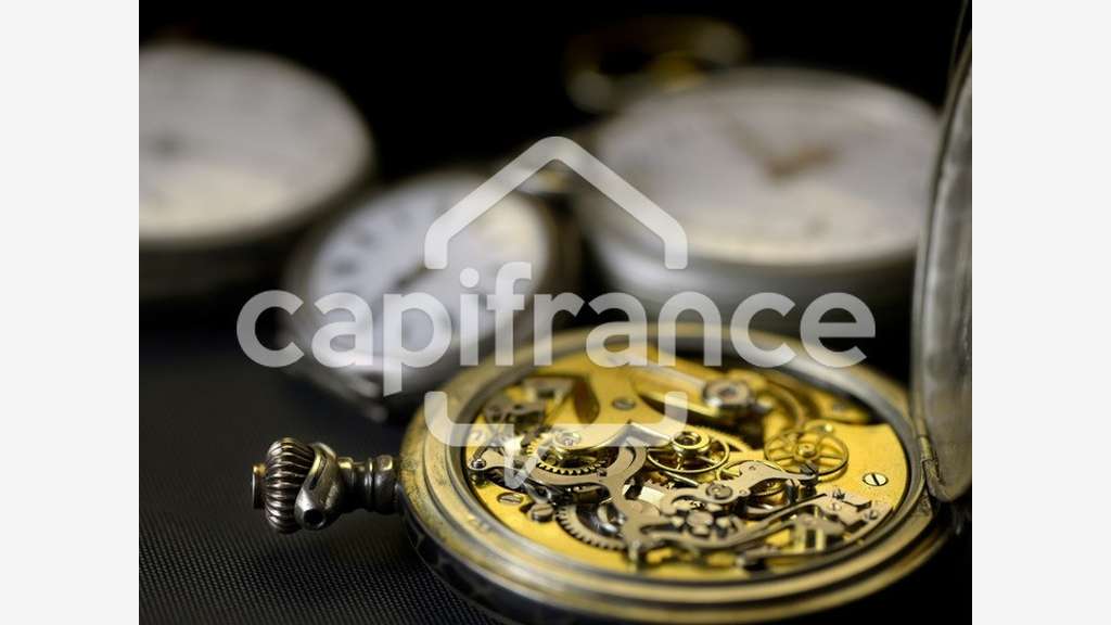 A louer local commercial 194m² empl strat Éguilles