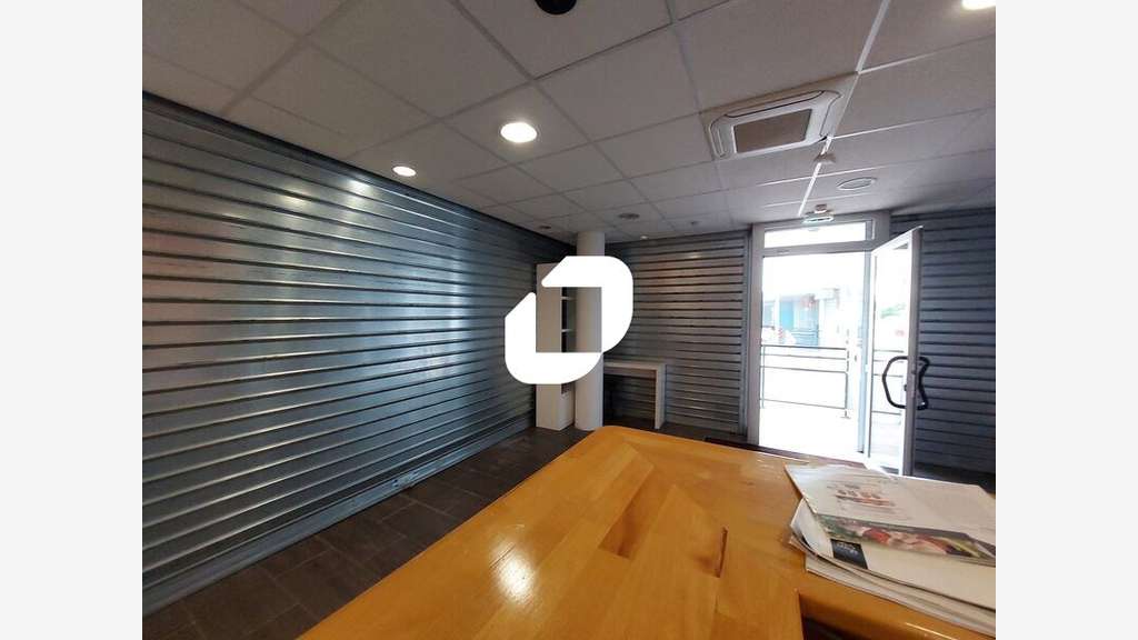 A louer Local commercial 55m² Elancourt