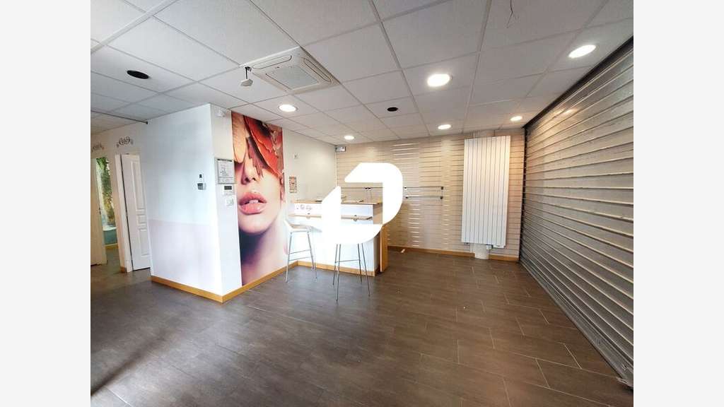 A louer Local commercial 55m² Elancourt