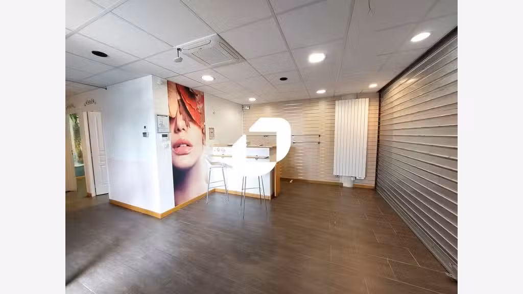 A louer Local commercial 55m² Elancourt