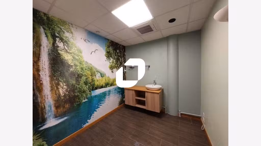 A louer Local commercial 105m² Elancourt