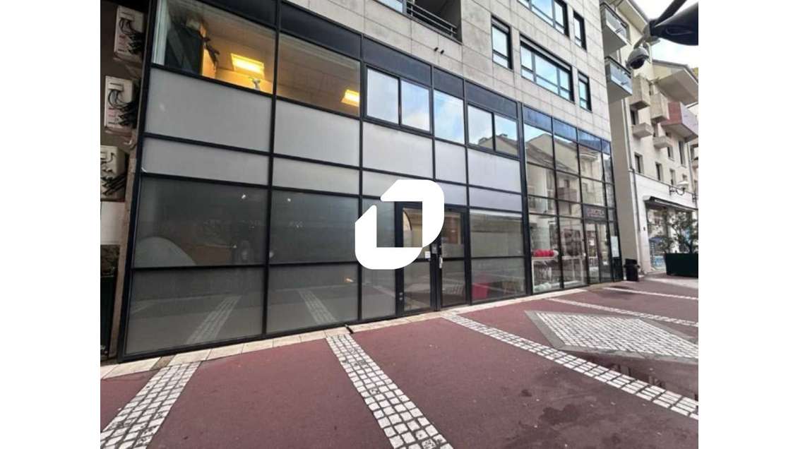 A louer Local commercial 212m² Enghien les bains