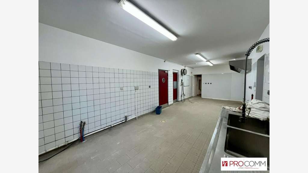 A louer local commercial de 170m² à Entraigues