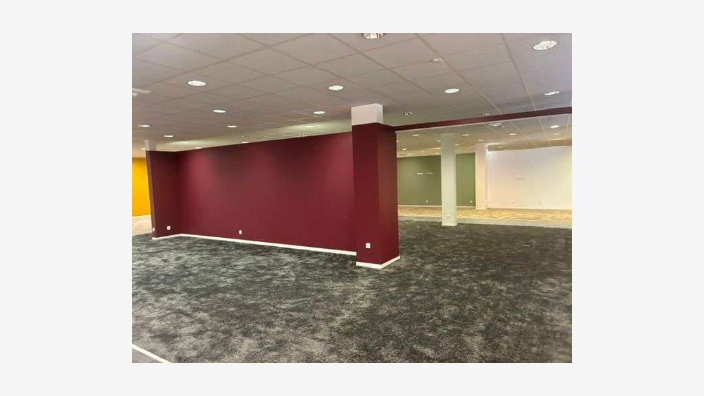 Local commercial à louer de 1 260m² en ZAC Epagny