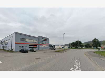 Loue local commercial 1200m² en étage zc Epagny