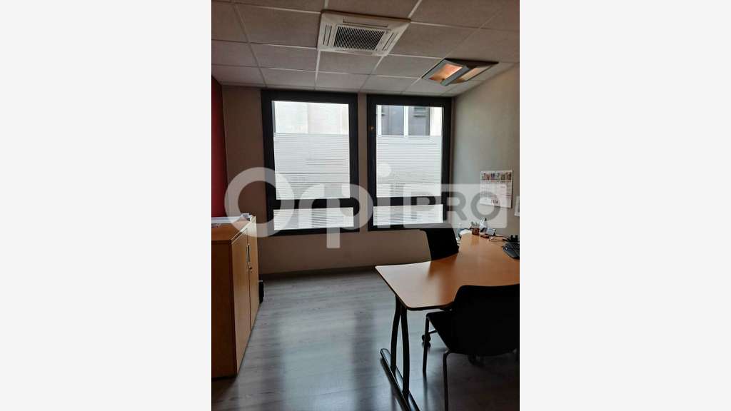 A louer local commercial 262m² centre Épernay