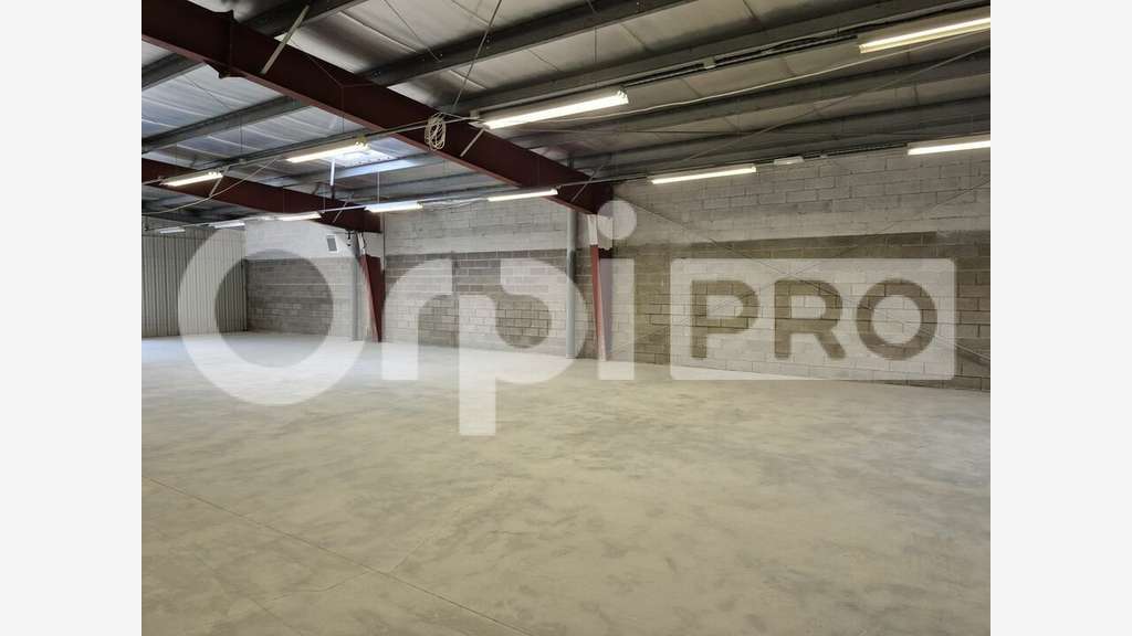 A louer cellule commerciale 400m² à Épernay