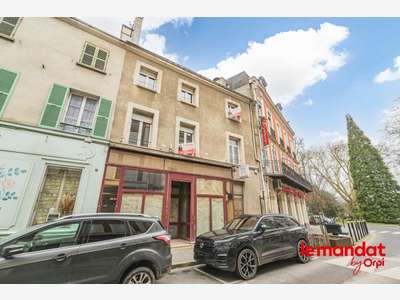 Local commercial 77m² à louer au centre d'Epernay