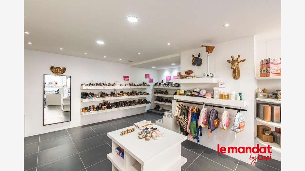 Local commercial 135m² à louer à Epernay centre