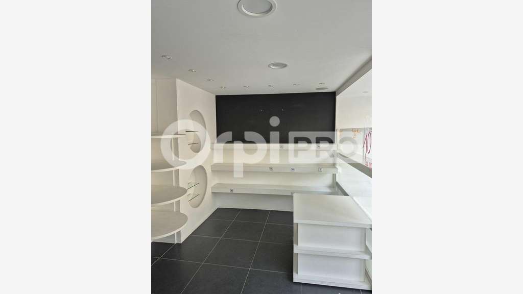 A louer local commmercial de 135m² centre Epernay