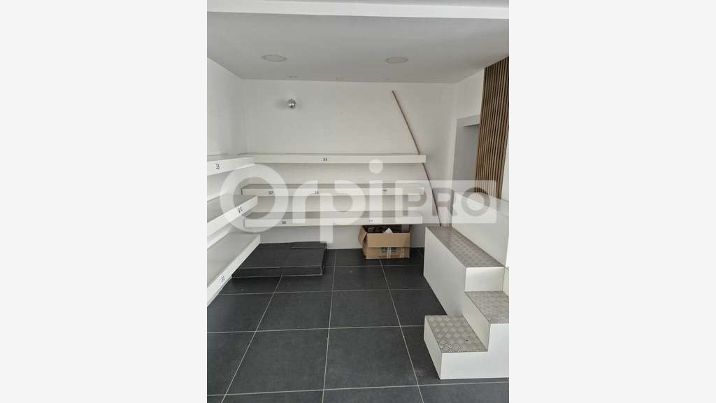 A louer local commmercial de 135m² centre Epernay